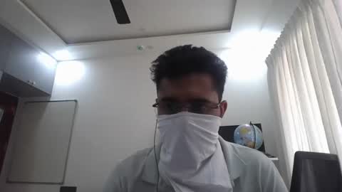 Snapshot of varunagg92 chatting on 26, 2, 2026 varunagg92 online show from 26, 2, 2026