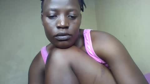 Snapshot of vee_tommy chatting on 15, 12, 2024 Vee tommy online show from 15, 12, 2024