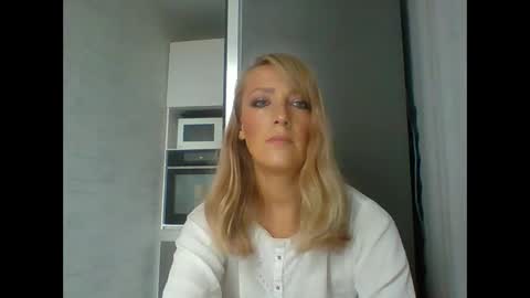 Snapshot of veessa chatting on 19, 10, 2025 Veessa online show from 19, 10, 2025