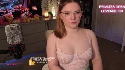 vegas_romance online show from 12, 5, 2026