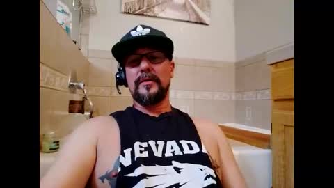 Snapshot of vegasdadbod chatting on 11, 1, 2026 vegasdadbod online show from 11, 1, 2026