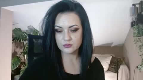 VeilRoom online show from 25, 2, 2026