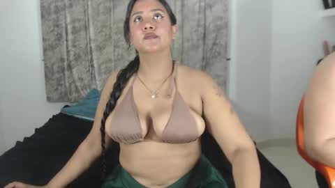 Snapshot of velaand_edwar01 chatting on 13, 5, 2026 VelaAndEdwa online show from 13, 5, 2026