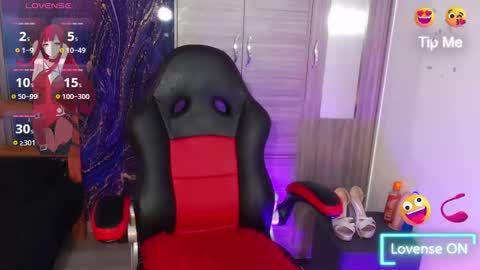 Snapshot of vella_sex chatting on 4, 10, 2025 Vella online show from 4, 10, 2025