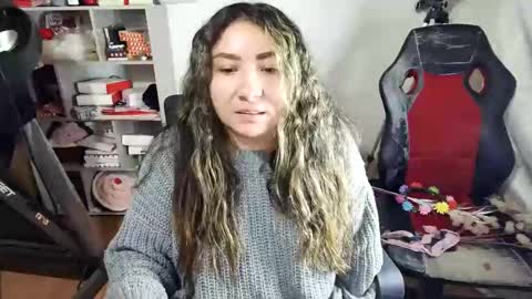 Snapshot of vellarossa chatting on 3, 3, 2026 Im VelaI will be Christmas and New Year with my family December 22 to January 13 I will miss you guys. online show from 3, 3, 2026