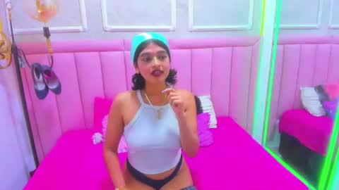 velvet_giirll online show from 3, 7, 2026