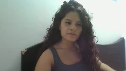 velvet_moon_v online show from 9, 4, 2026