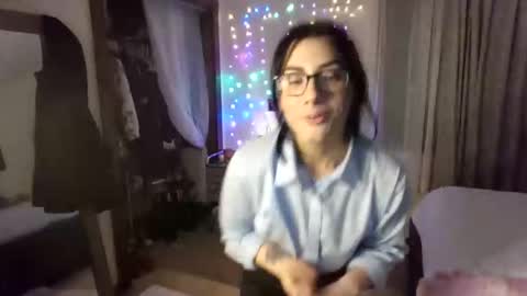 Snapshot of velvetkitten19 chatting on 20, 2, 2026 Kitty online show from 20, 2, 2026