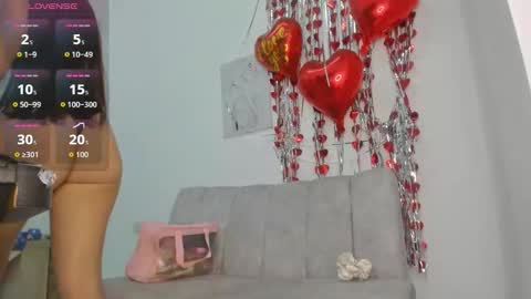 Velvetluna online show from 3, 3, 2026