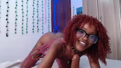 Snapshot of velvetyvixen chatting on 10, 7, 2026 COCO XOXO online show from 10, 7, 2026
