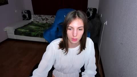 veneradi615 online show from 15, 2, 2025