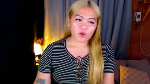 I am Colly Your mystery girl online show from 21, 6, 2026