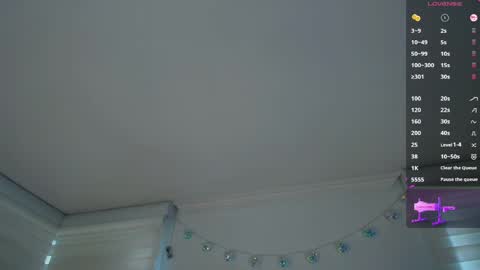 Snapshot of venus_leroy chatting on 10, 5, 2026 Venus online show from 10, 5, 2026