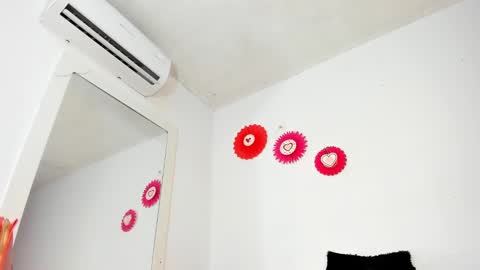 Snapshot of vera_candella chatting on 21, 2, 2025 vera online show from 21, 2, 2025