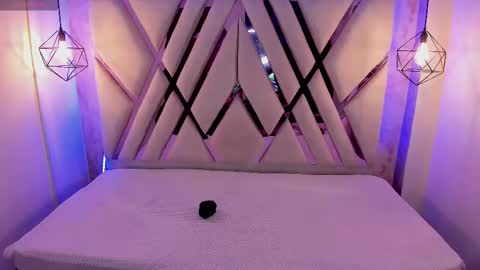 Domelipa  online show from 21, 2, 2025