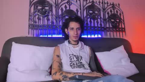 Snapshot of vergil_noir chatting on 27, 5, 2026 vergil_noir online show from 27, 5, 2026