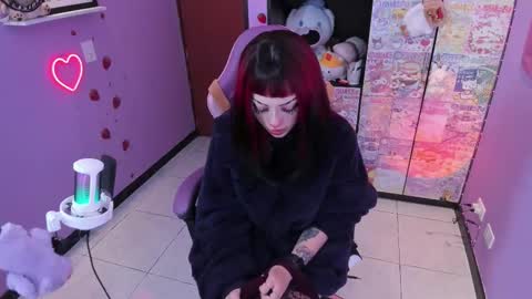     online show from 20, 11, 2025