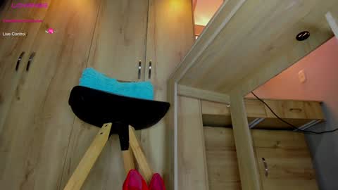 Snapshot of vero_starxx chatting on 6, 12, 2024 Goddess Veronica online show from 6, 12, 2024