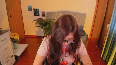 Snapshot of verolake chatting on 9, 9, 2025 Verolake online show from 9, 9, 2025