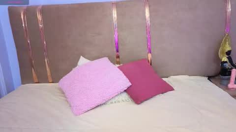 Snapshot of veronica_mae chatting on 16, 9, 2025 VERONICA online show from 16, 9, 2025