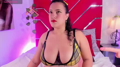 Veronica Olson online show from 24, 11, 2025