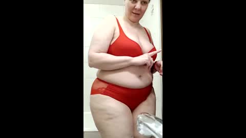 Snapshot of veronikawgold chatting on 29, 4, 2026 VeronikawGold online show from 29, 4, 2026