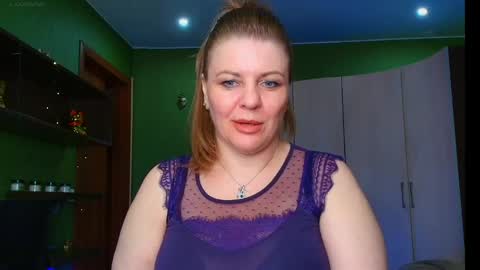 Snapshot of veronikawgold chatting on 4, 6, 2026 VeronikawGold online show from 4, 6, 2026
