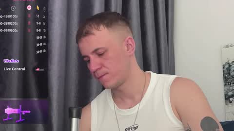 Snapshot of vers_gay chatting on 6, 6, 2026 Ethan online show from 6, 6, 2026