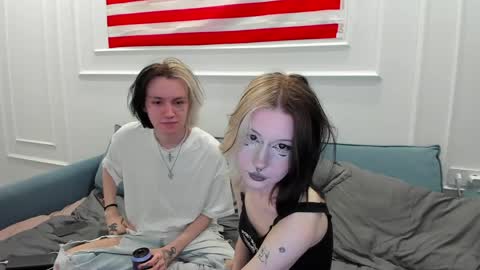 veryraretwins online show from 1, 6, 2026