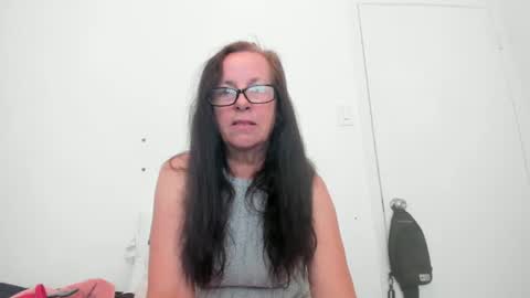 verysassypeachgoddess online show from 26, 5, 2026