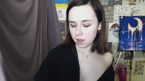 Snapshot of veryveryvery_shy chatting on 9, 3, 2025 veryveryvery_shy online show from 9, 3, 2025