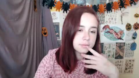 Snapshot of veryveryvery_shy chatting on 9, 10, 2025 veryveryvery_shy online show from 9, 10, 2025