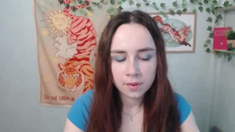 veryveryvery_shy online show from 18, 5, 2026