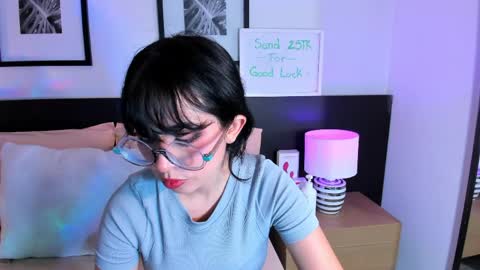 Anaya online show from 31, 3, 2026