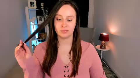 Snapshot of via_lattea_ chatting on 20, 7, 2026 Camilla online show from 20, 7, 2026