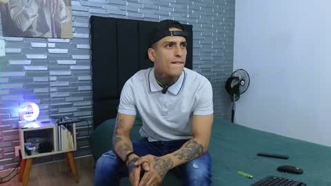 Snapshot of vicctorzc chatting on 26, 1, 2025 Victor cardenas online show from 26, 1, 2025