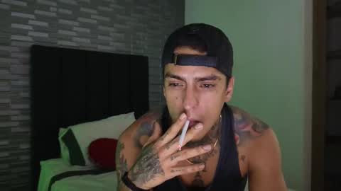 Snapshot of vicctorzc chatting on 28, 2, 2025 Victor cardenas online show from 28, 2, 2025