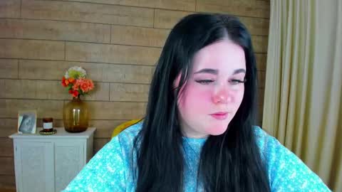 Snapshot of vickibrooks chatting on 2, 2, 2025 VickiBrooks online show from 2, 2, 2025