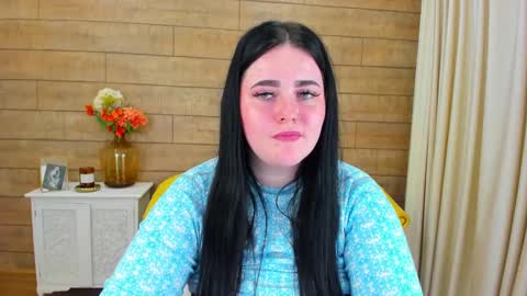 Snapshot of vickibrooks chatting on 6, 2, 2025 VickiBrooks online show from 6, 2, 2025