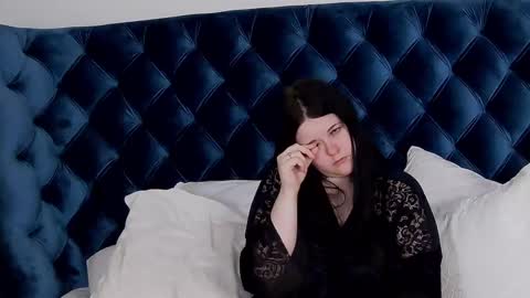 Snapshot of vickibrooks chatting on 13, 2, 2025 VickiBrooks online show from 13, 2, 2025