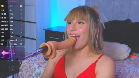 Snapshot of vicky_hot_x chatting on 15, 12, 2024 online show from 15, 12, 2024