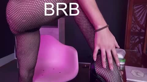 Snapshot of vicky_hot_x chatting on 29, 12, 2024 online show from 29, 12, 2024