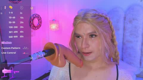 Snapshot of vicky_hot_x chatting on 2, 2, 2025 online show from 2, 2, 2025