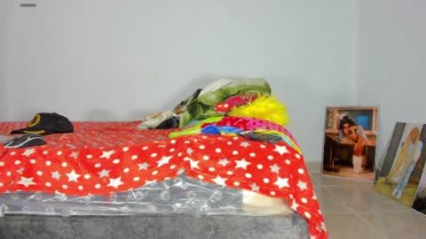 vicky manuela online show from 7, 4, 2026