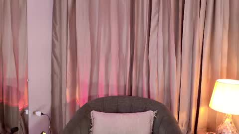 Amy online show from 4, 7, 2026