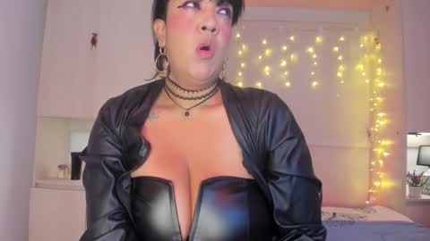 Snapshot of vicky_ruiz chatting on 14, 1, 2026 V I C K Y online show from 14, 1, 2026