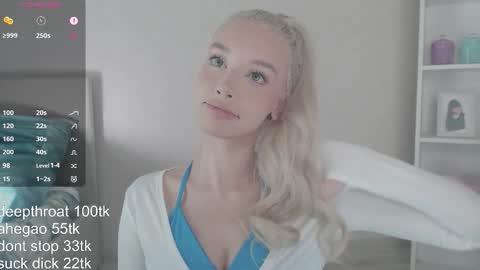vickyfuckingdoll online show from 19, 1, 2026
