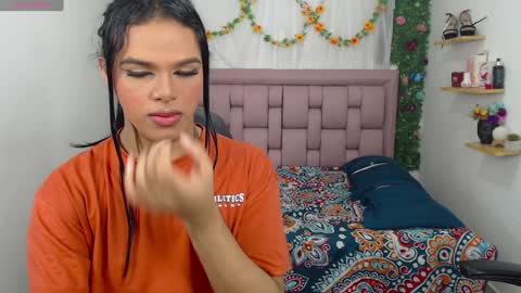 Snapshot of vickyxdany chatting on 8, 12, 2024 vickyxdany online show from 8, 12, 2024