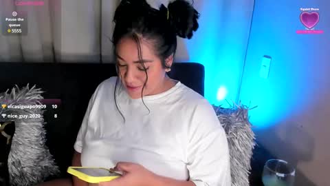 Snapshot of vicserna chatting on 12, 3, 2025 Victoria Serna  online show from 12, 3, 2025