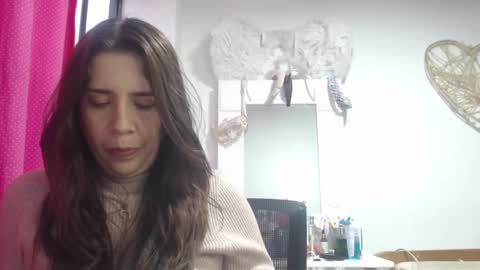 Hi guys   Im victoria  Be the one who can control me in PVT online show from 21, 1, 2025